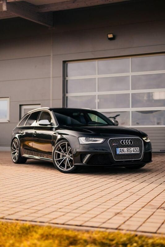 Schwarz Gebraucht 2013 Audi RS4 Sport Kombi | 37.900 € (Fairer Preis) - Bild 1/4