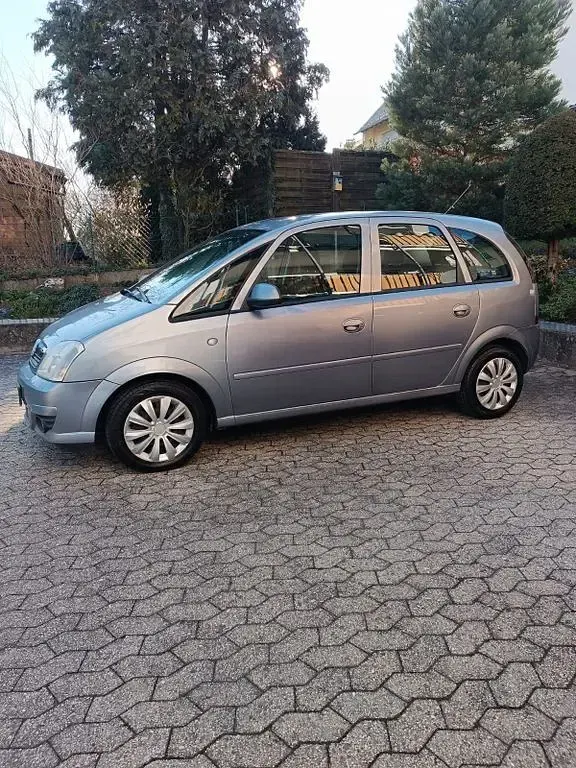 Second-hand Opel Meriva Edition 90 CP (66 kW) 2008 Gri Monovolum