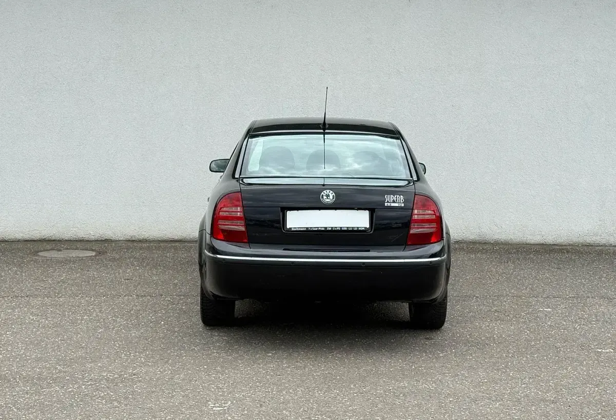 Gebraucht Skoda Superb Elegance 163 PS (119 kW) 2004 Schwarz Limousine