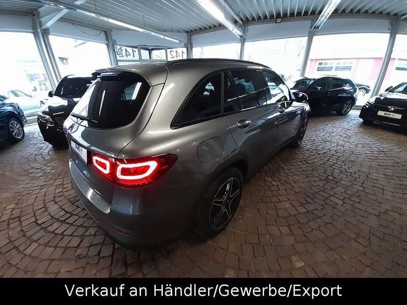 Gebraucht Mercedes GLC300 AMG 245 PS (180 kW) 2021 Grau SUV