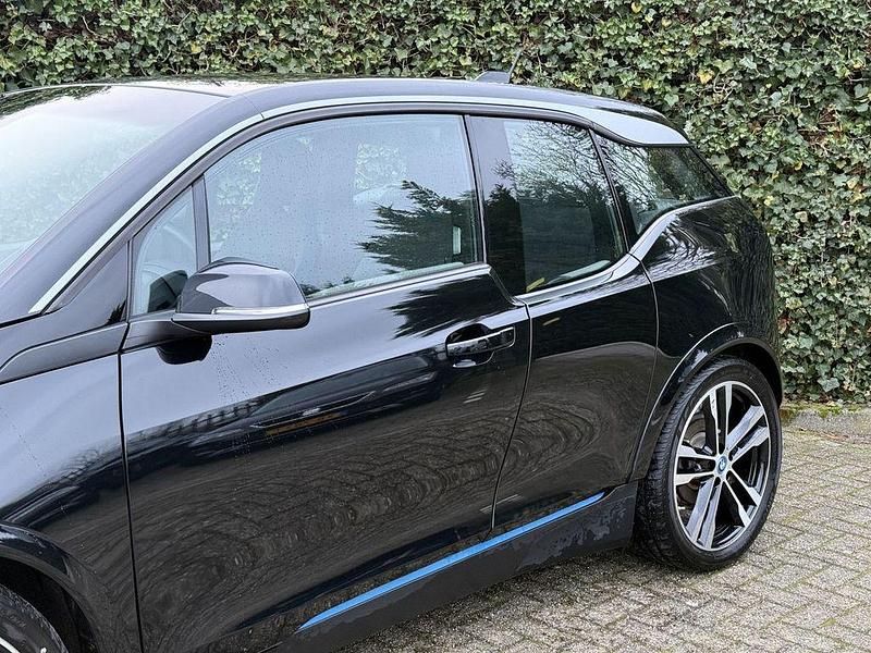 Gebraucht BMW i3 Efficient Dynamics 125 kW (170 PS) 2022 Schwarz Kleinwagen