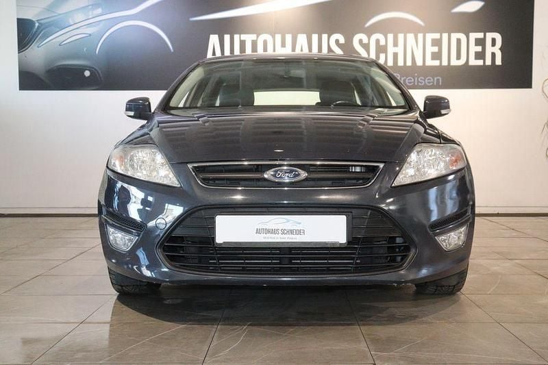 Gebraucht Ford Mondeo Ambiente 140 PS (102 kW) 2014 Grau Limousine