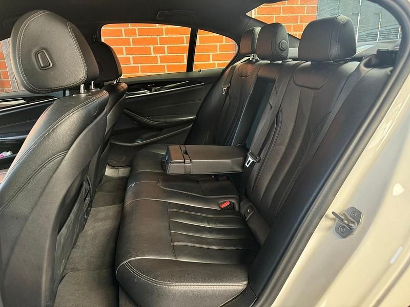 Gebraucht BMW 520 190 PS (139 kW) 2017 Weiß Limousine