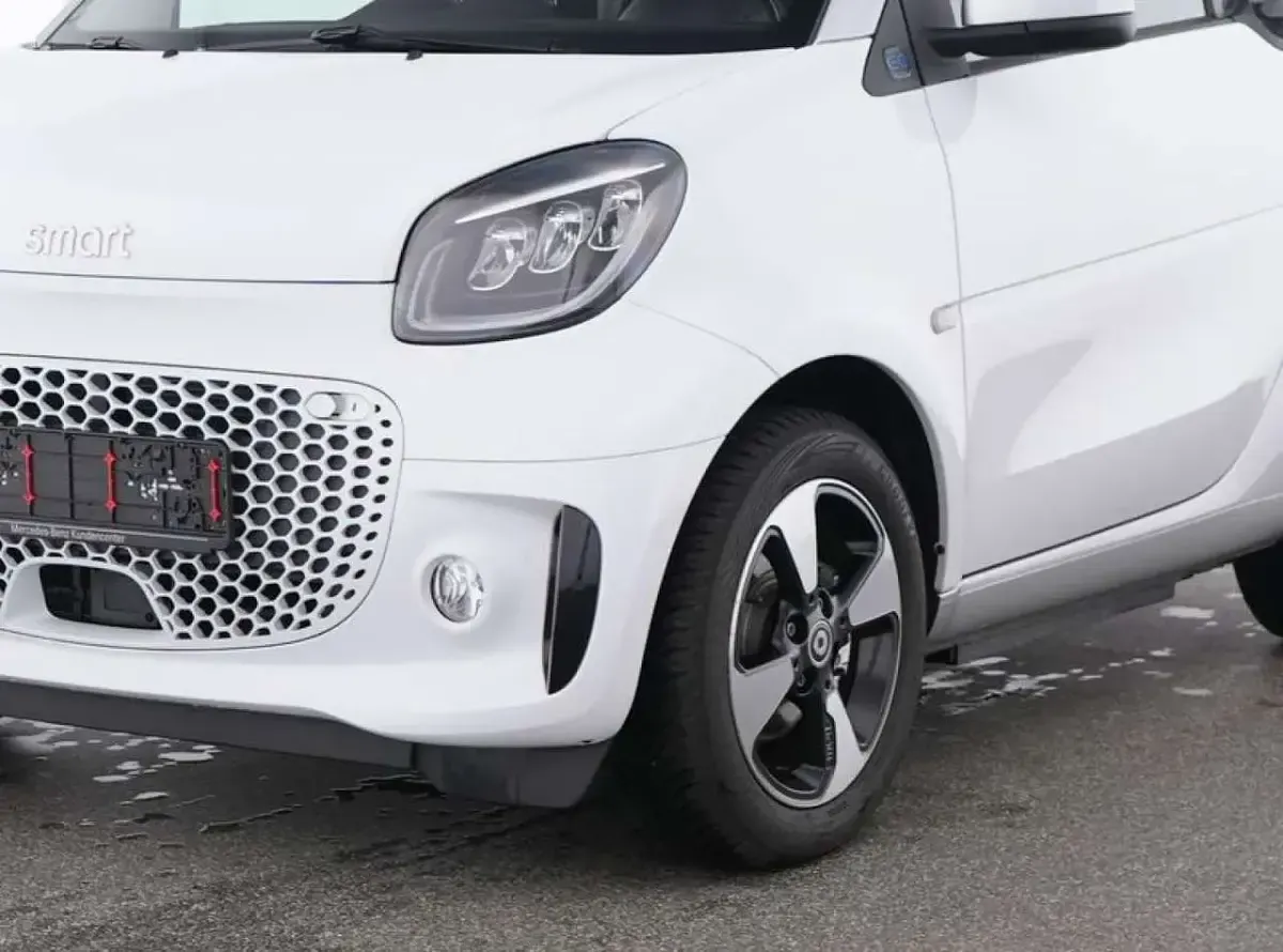 Gebraucht Smart ForTwo Coupé Passion Exclusive 60 kW (82 PS) 2024 Weiß Coupé