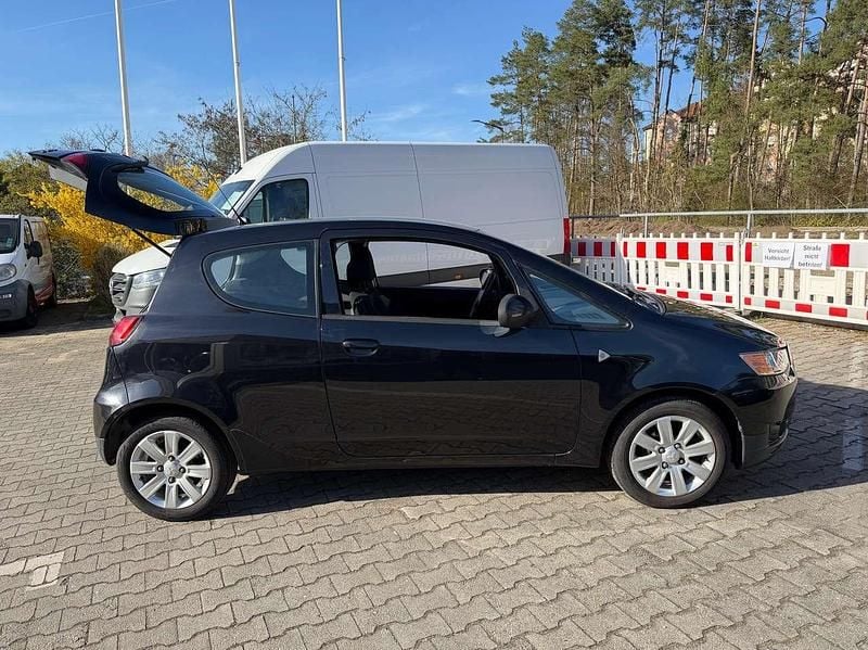Gebraucht Mitsubishi Colt 95 PS (69 kW) 2011 Schwarz Kleinwagen