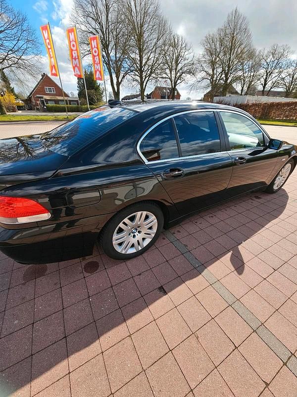 Gebraucht BMW 745 333 PS (244 kW) 2002 Schwarz Limousine