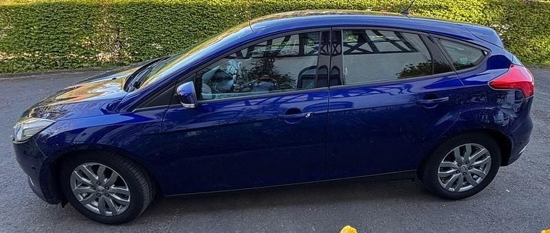 Usata Ford Focus 95 CV (69 kW) 2017 Blu Berlina