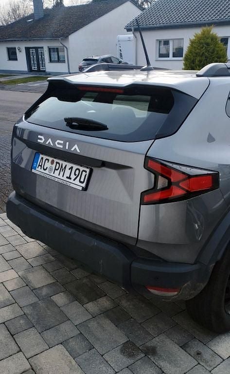 Gebraucht Dacia Duster Essentiel 101 PS (74 kW) 2025 Grau SUV