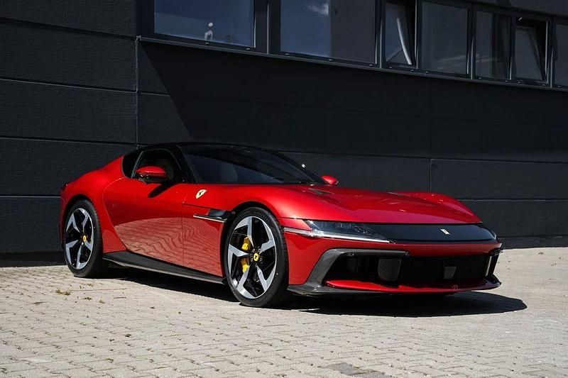 Neu Ferrari 12 Cilindri 829 PS (609 kW) 2025 Rot