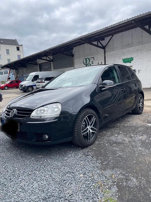 Gebraucht VW Golf V 101 PS (74 kW) 2007 Schwarz Kleinwagen