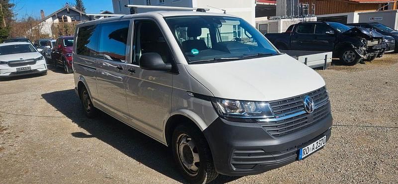 Gebraucht VW Transporter 150 PS (110 kW) 2022 Candyweiss Van