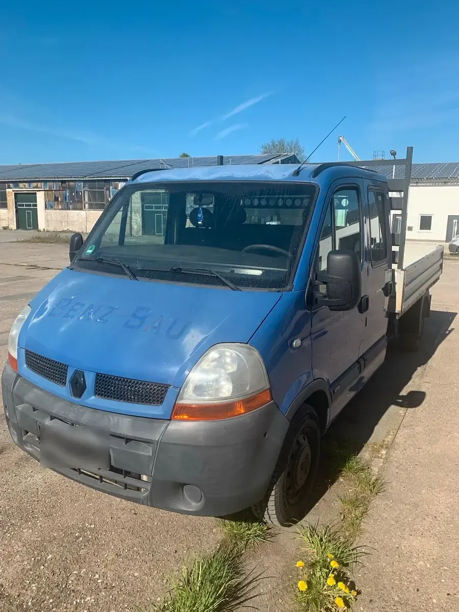 Usata Renault Master 100 CV (73 kW) 2004 Blu Berlina