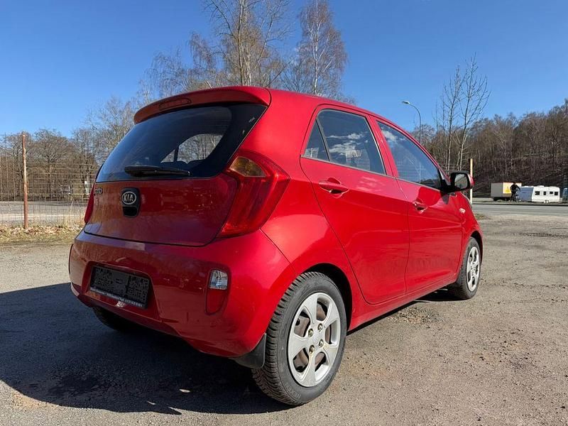 Gebraucht Kia Picanto Attract 69 PS (50 kW) 2011 Rot Kleinwagen