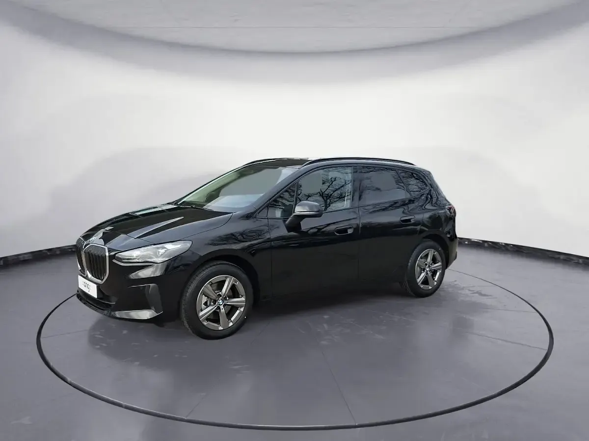 Nowe BMW 220 Active Tourer 170 KM (125 kW) 2026 Czarny Minivan
