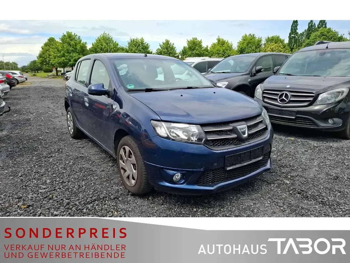 Używany Dacia Sandero 90 KM (66 kW) 2016 Niebieski Hatchback