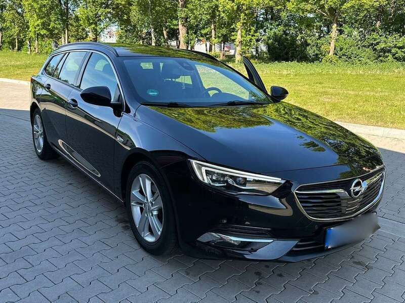 Schwarz Gebraucht 2017 Opel Insignia Business Edition Kombi | 10.800 € (Fairer Preis) - Bild 1/4