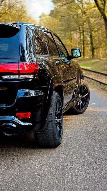 Schwarz Gebraucht 2016 Jeep Grand Cherokee SRT SUV | 34.900 € (Fairer Preis) - Bild 1/4