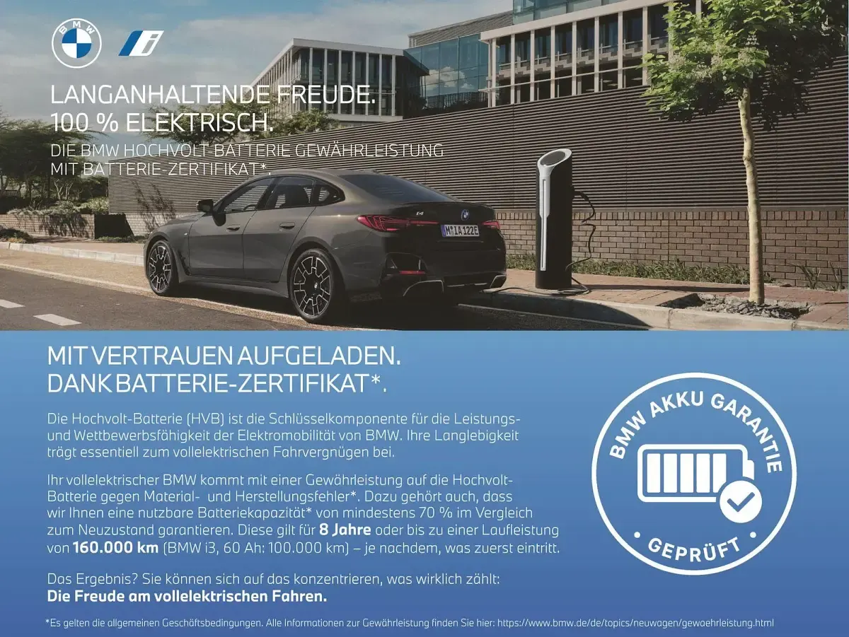 Gebraucht BMW 330e Sport Line 292 PS (214 kW) 2024 Schwarz Kombi