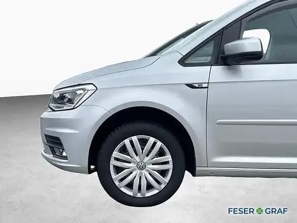 Gebraucht VW Caddy Maxi Beach 131 PS (96 kW) 2021 Reflexsilber Van / Kleinbus