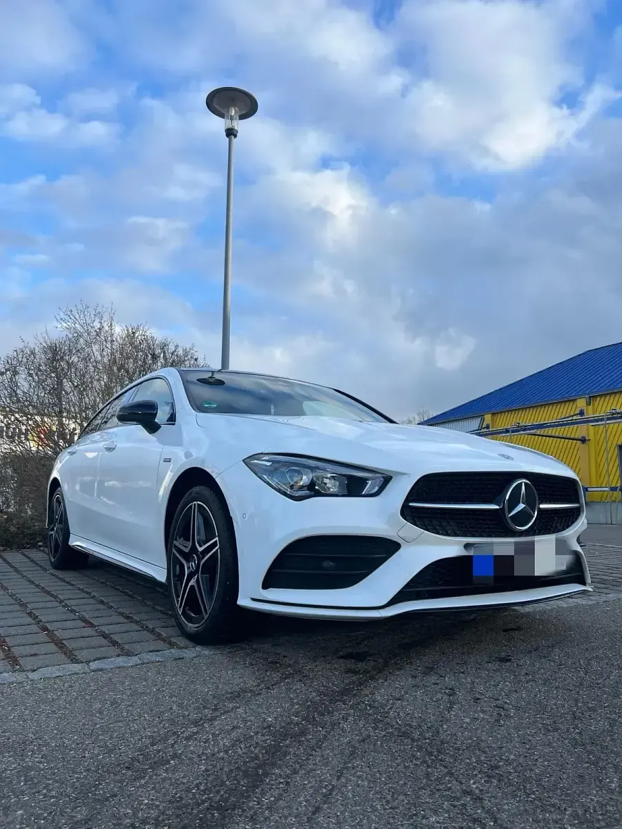 Gebraucht Mercedes CLA250e AMG line 219 PS (161 kW) 2020 Weiß Limousine