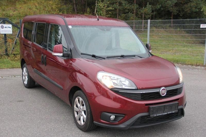 Rot Gebraucht 2015 Fiat Doblò Van / Kleinbus | 5.500 € (Fairer Preis) - Bild 1/4