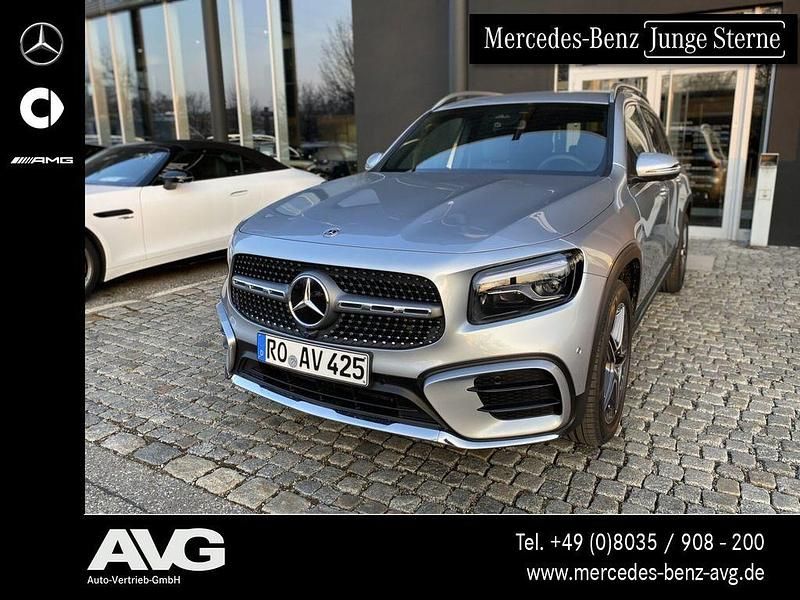 Silber Gebraucht 2025 Mercedes GLB200 AMG line SUV | 44.800 € (Fairer Preis) - Bild 1/4