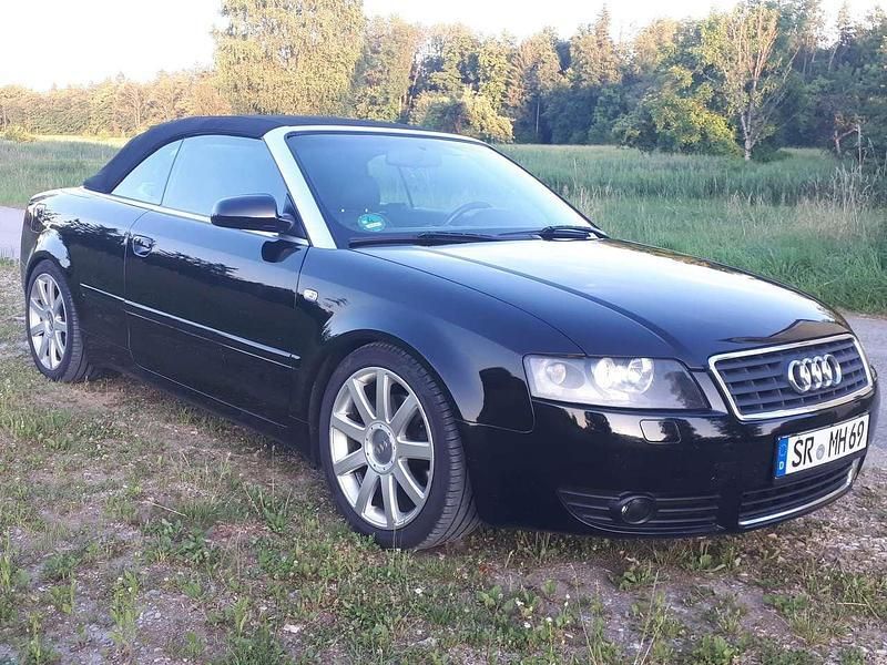 Schwarz Gebraucht 2002 Audi A4 Cabriolet Cabrio | 3.900 € (Guter Preis) - Bild 1/4