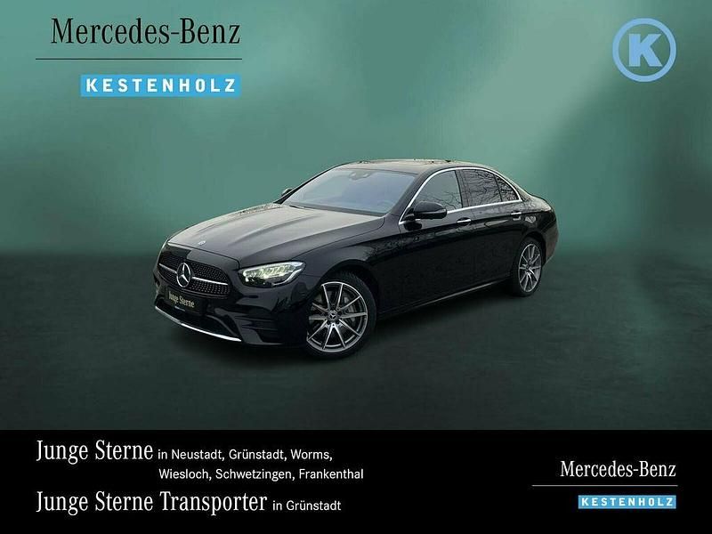 Gebraucht Mercedes E300 AMG 306 PS (225 kW) 2022 Unilack schwarz Limousine