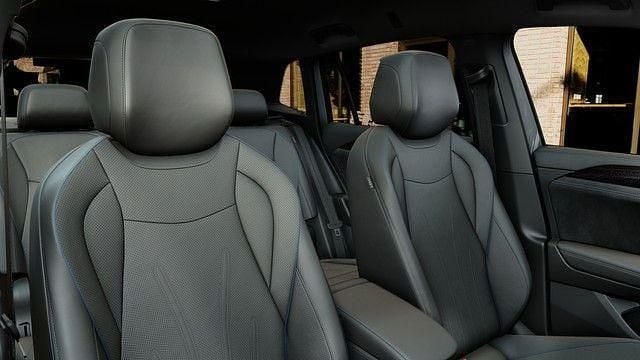 Neu VW Tiguan R-line 150 PS (110 kW) 2025 Delfingrau metallic SUV