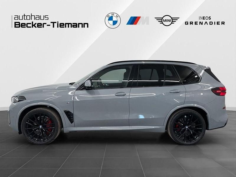 Neu BMW X5 Exclusive 352 PS (258 kW) 2026 Grau SUV