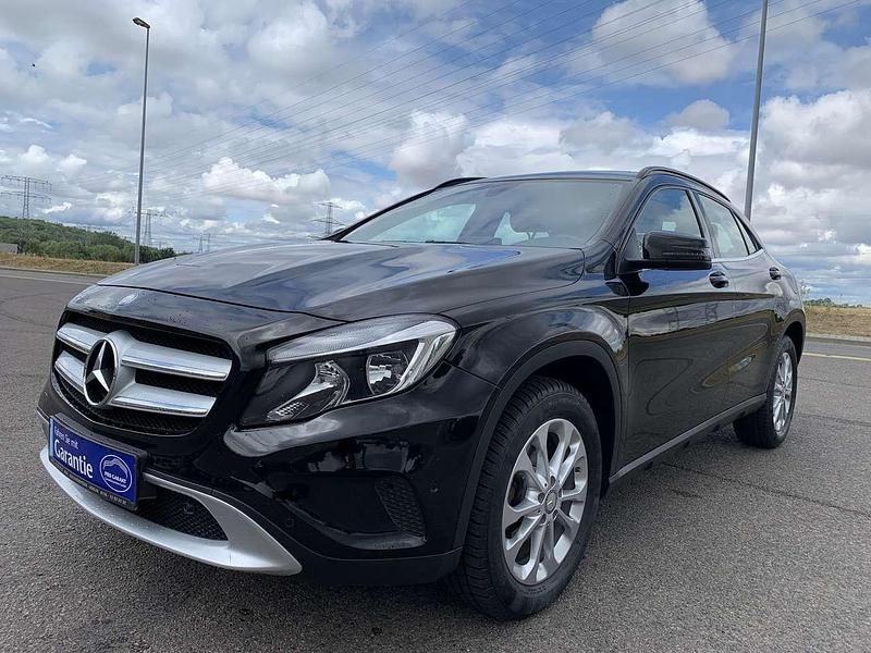 Gebraucht Mercedes GLA200 136 PS (100 kW) 2016 SUV