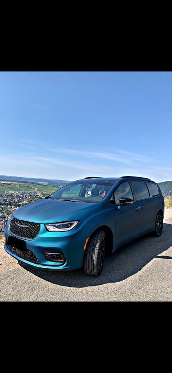 Blau Gebraucht 2022 Chrysler Pacifica Limited SUV | 48.200 € (Fairer Preis) - Bild 1/4
