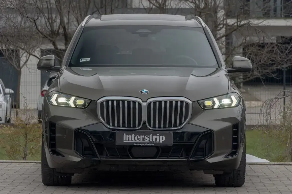 Gebraucht BMW X5 M Sport 352 PS (258 kW) 2025 Grün SUV