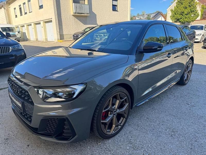 Grau Gebraucht 2020 Audi A1 Sportback S-Line Kleinwagen | 22.900 € (Fairer Preis) - Bild 1/4