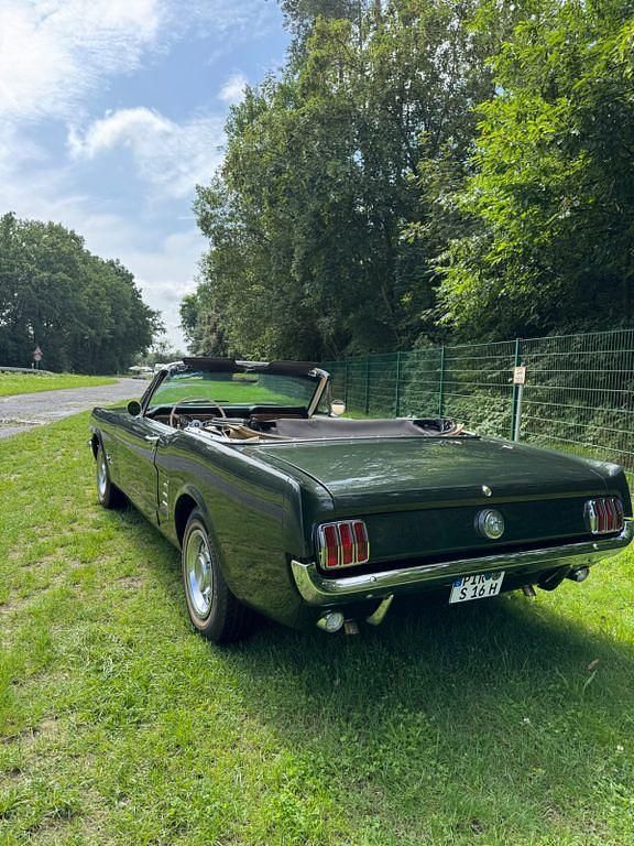 Grün Gebraucht 1966 Ford Mustang Cabrio | 53.500 € - Bild 1/4