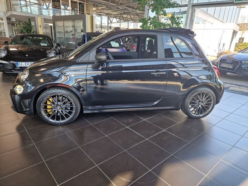 Gebraucht Abarth 695C 179 PS (131 kW) 2024 Schwarz Cabrio