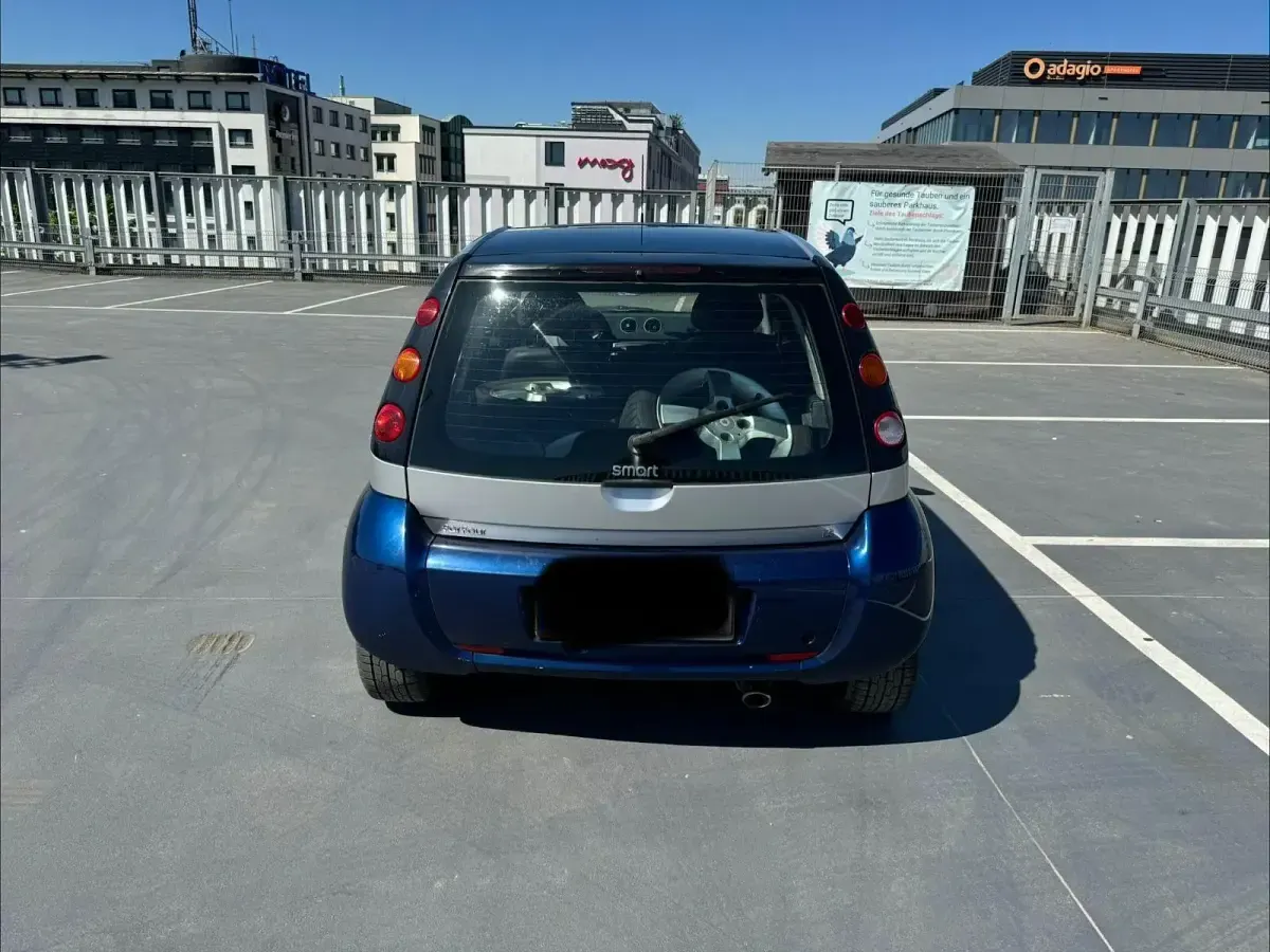 Second-hand Smart ForFour Passion 95 CP (69 kW) 2006 Albastru Hatchback