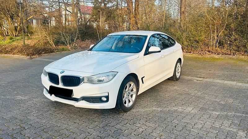 Weiß Gebraucht 2014 BMW 320 Gran Turismo Limousine | 7.900 € (Guter Preis) - Bild 1/4