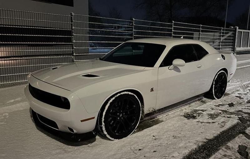 Weiß Gebraucht 2020 Dodge Challenger Coupé | 39.900 € (Guter Preis) - Bild 1/1