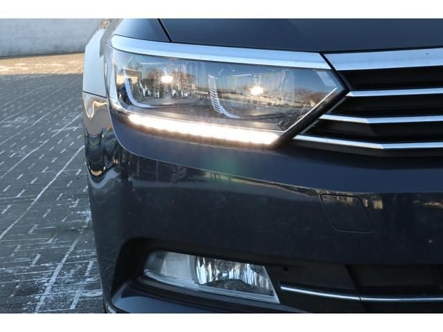 Gebraucht VW Passat Comfortline 150 PS (110 kW) 2018 Grau Kombi