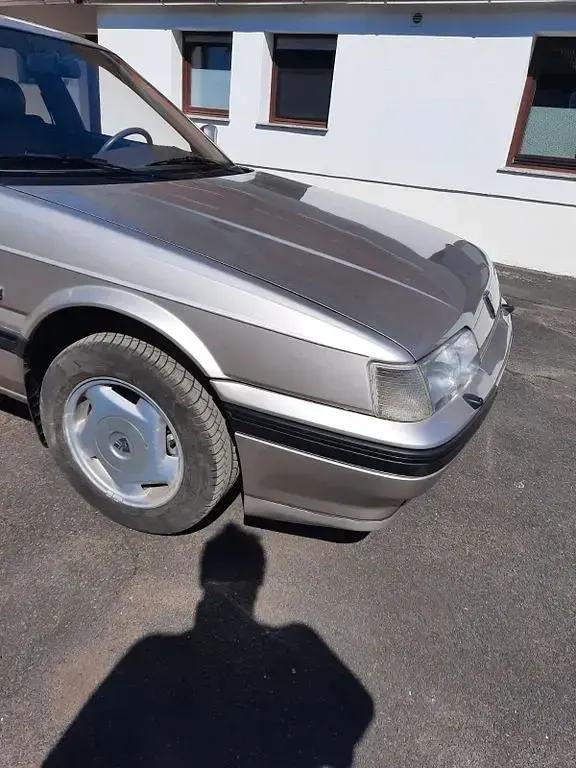 Gebraucht Rover 827 169 PS (124 kW) 1991 Silber Limousine