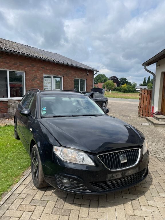 Gebraucht Seat Exeo 143 PS (105 kW) 2011 Schwarz Limousine