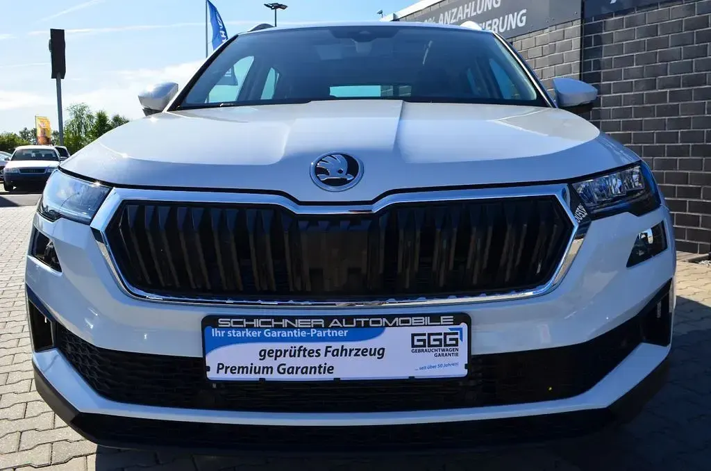 Gebraucht Skoda Karoq 150 PS (110 kW) 2025 Weiß SUV