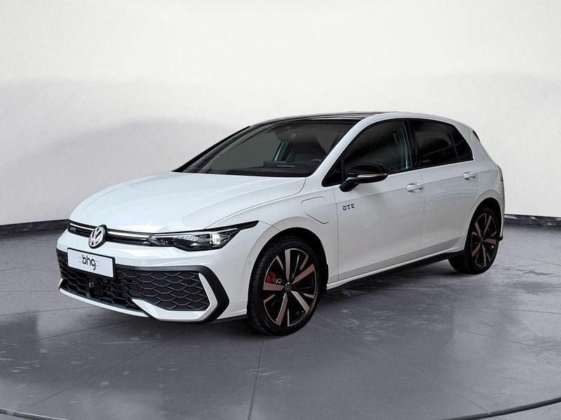 Weiß Gebraucht 2025 VW Golf GTE Limousine | 40.490 € (Fairer Preis) - Bild 1/4
