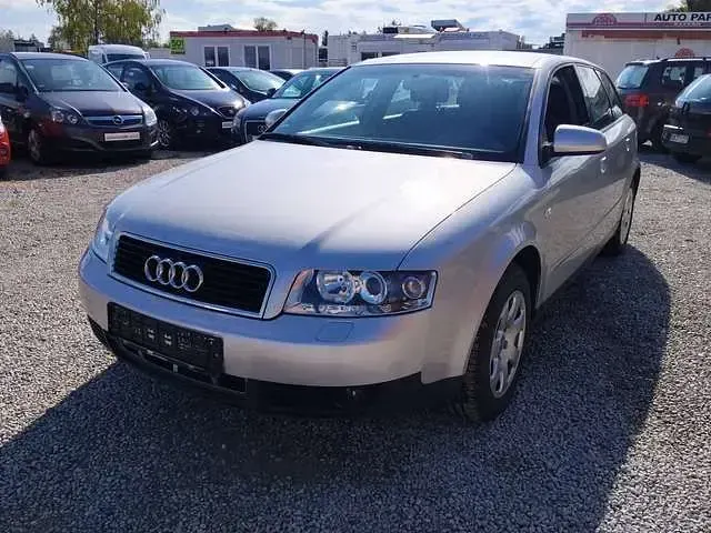 Gebraucht Audi A4 131 PS (96 kW) 2001 Silber Kombi