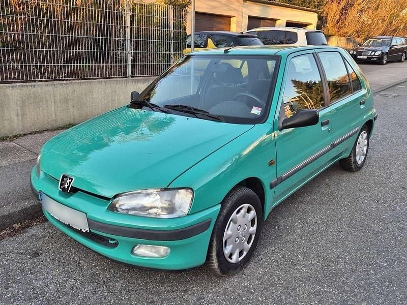 Grün Gebraucht 1998 Peugeot 106 Style Kleinwagen | 800 € (Superpreis) - Bild 1/4