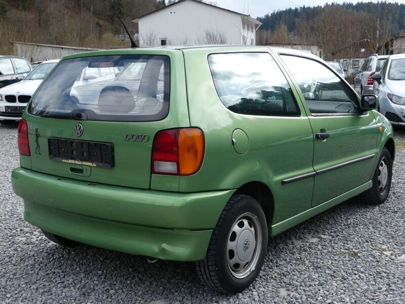 Gebraucht VW Polo 60 PS (44 kW) 1998 Grün Kleinwagen