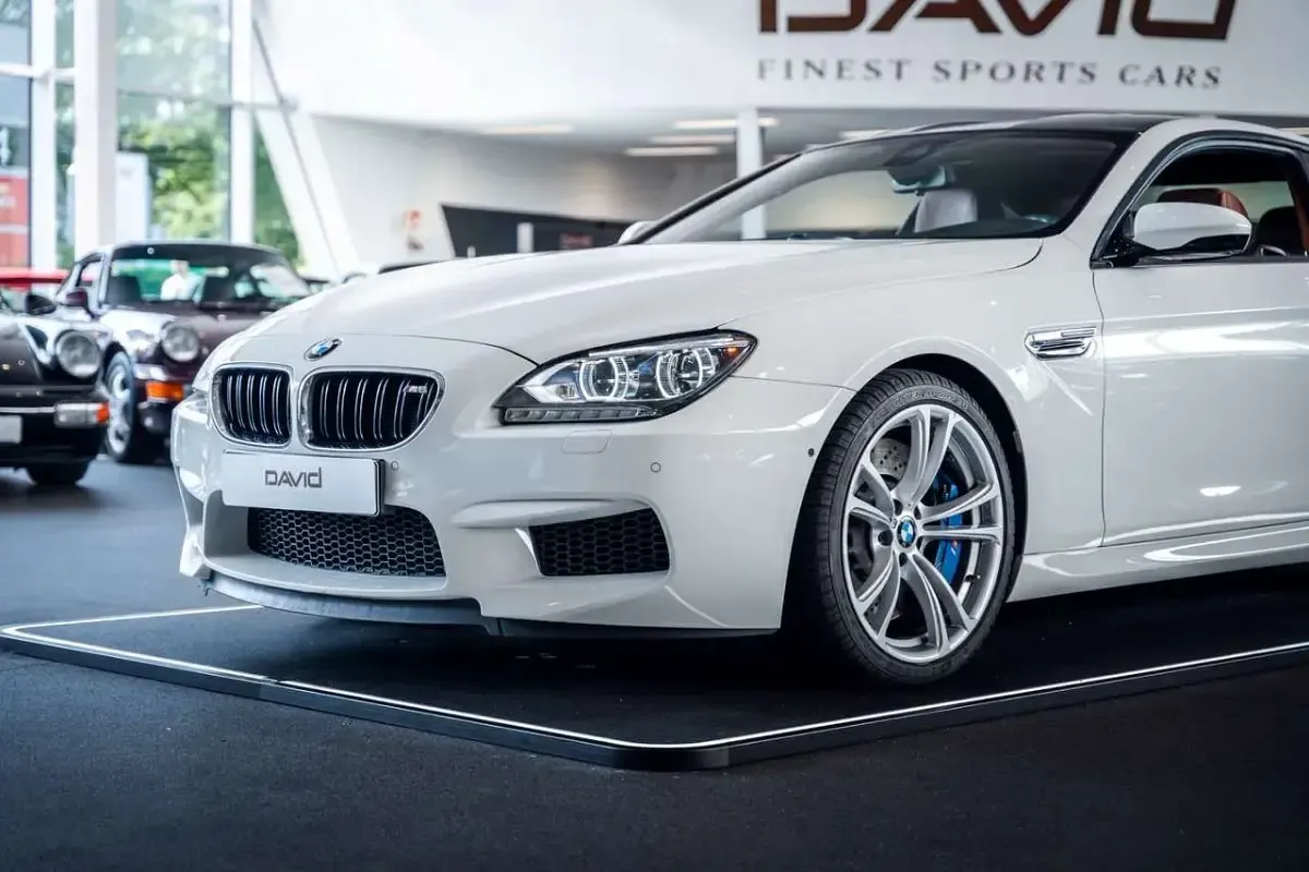 Gebraucht BMW M6 Sport Line 560 PS (411 kW) 2013 Weiß Coupé