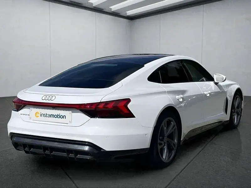 Gebraucht Audi e-tron GT quattro 350 kW (476 PS) 2022 Weiß Limousine