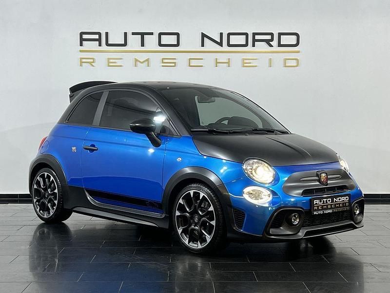 Second-hand Abarth 695 179 CP (131 kW) 2022 Albastru Hatchback
